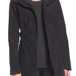North Face Laney Trench ll